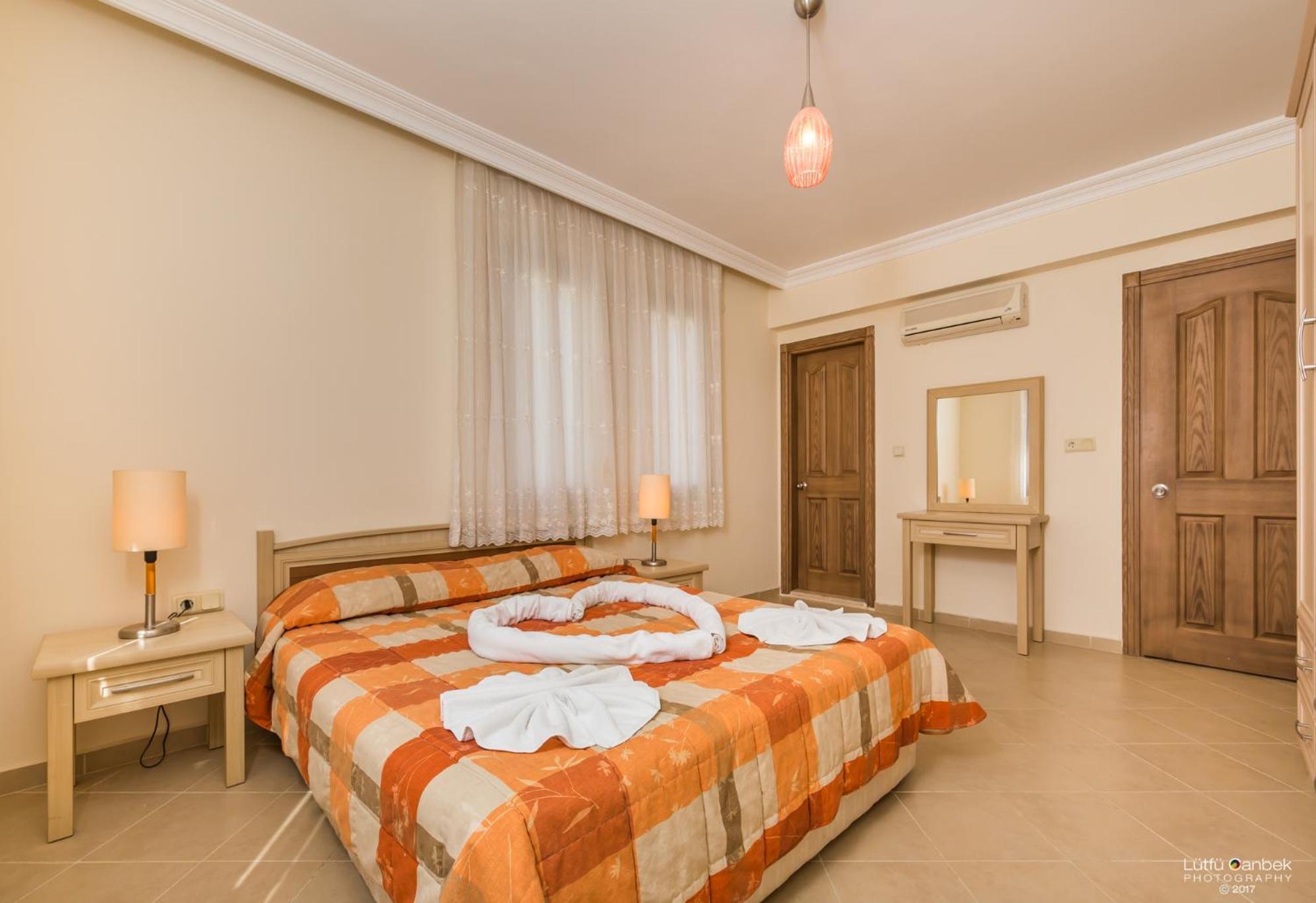 Perdikia Hill Hotel And Villas โอลลุนเดนิซ ภายนอก รูปภาพ