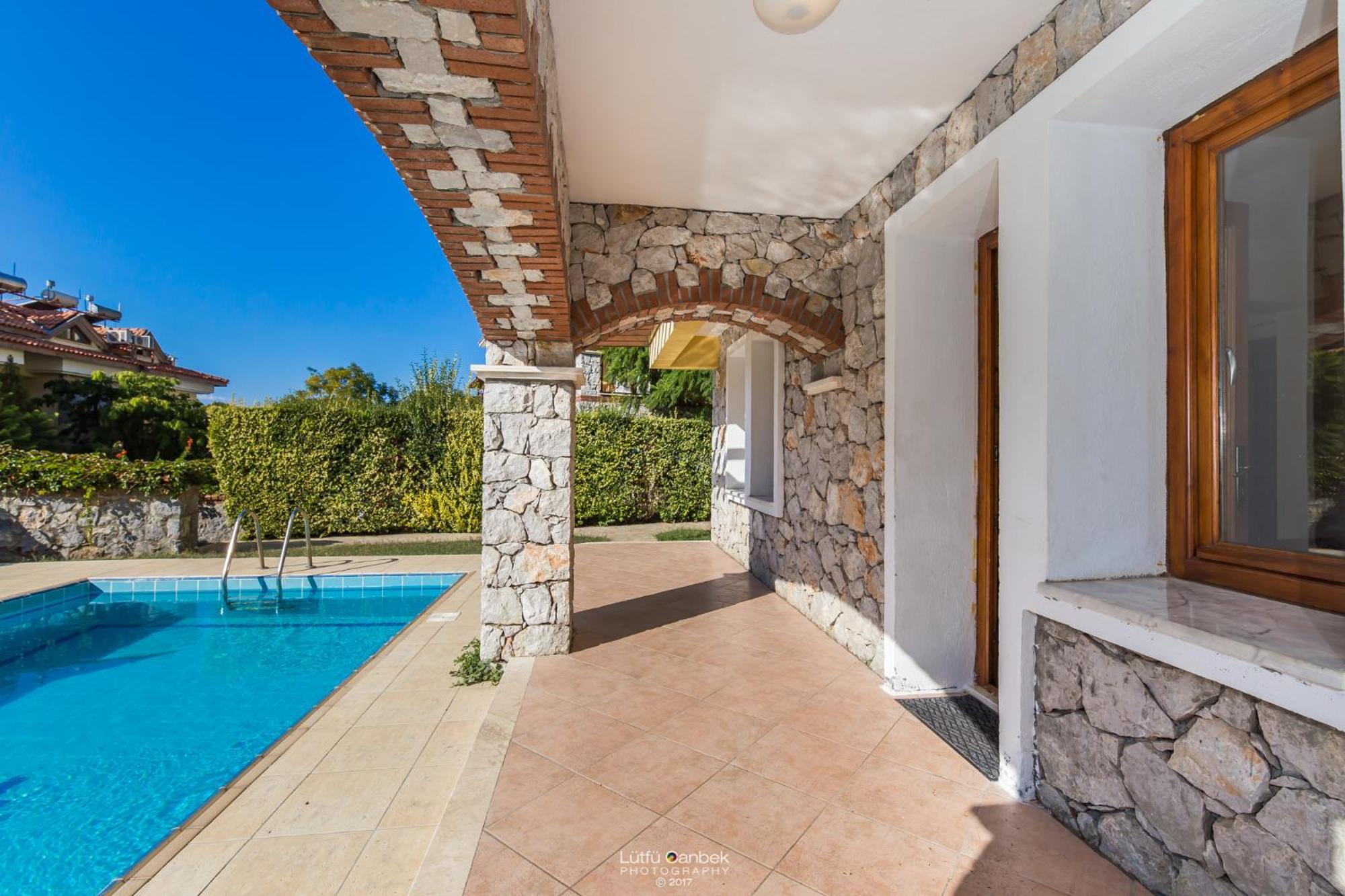 Perdikia Hill Hotel And Villas โอลลุนเดนิซ ภายนอก รูปภาพ