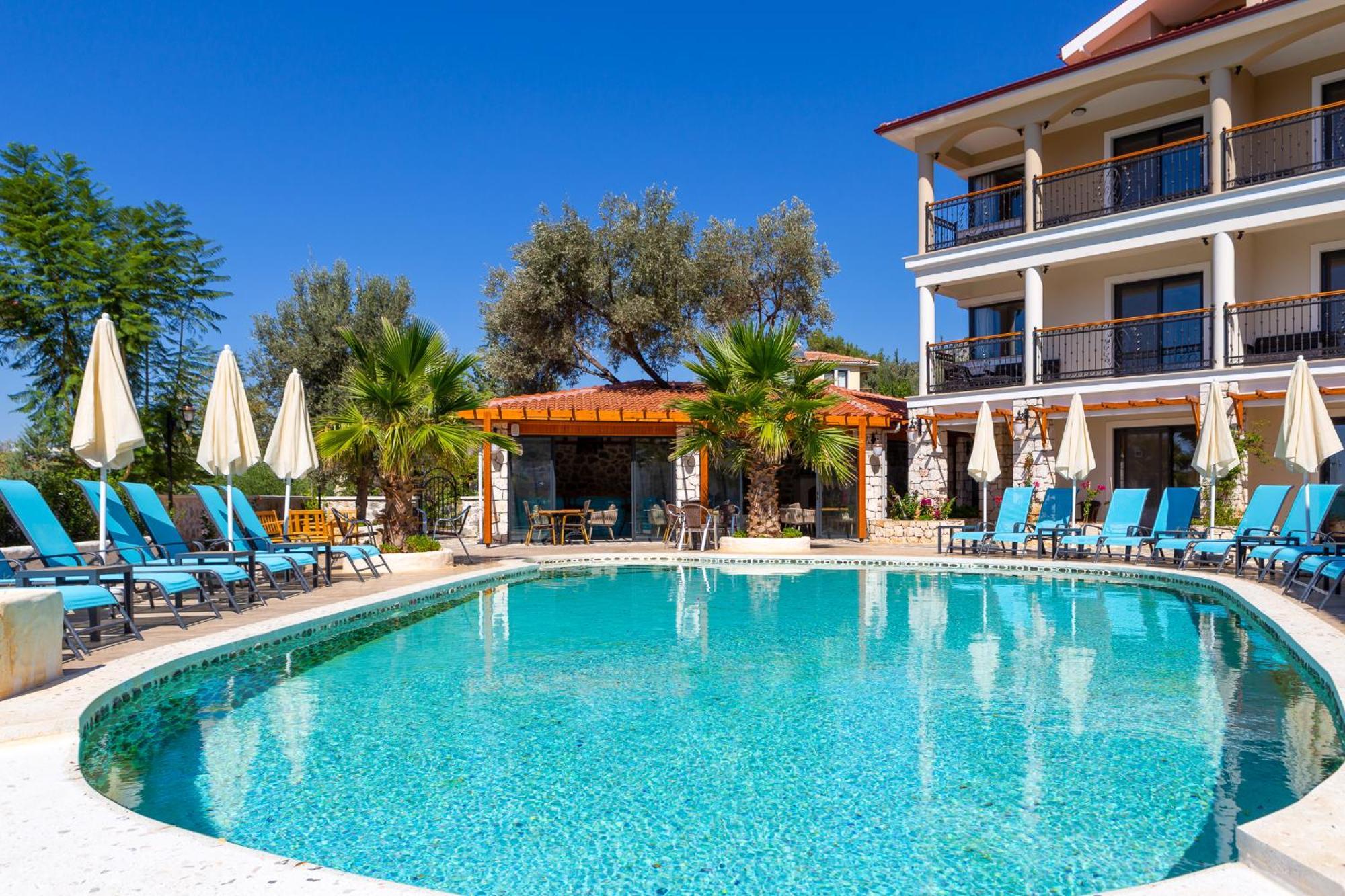 Perdikia Hill Hotel And Villas โอลลุนเดนิซ ภายนอก รูปภาพ