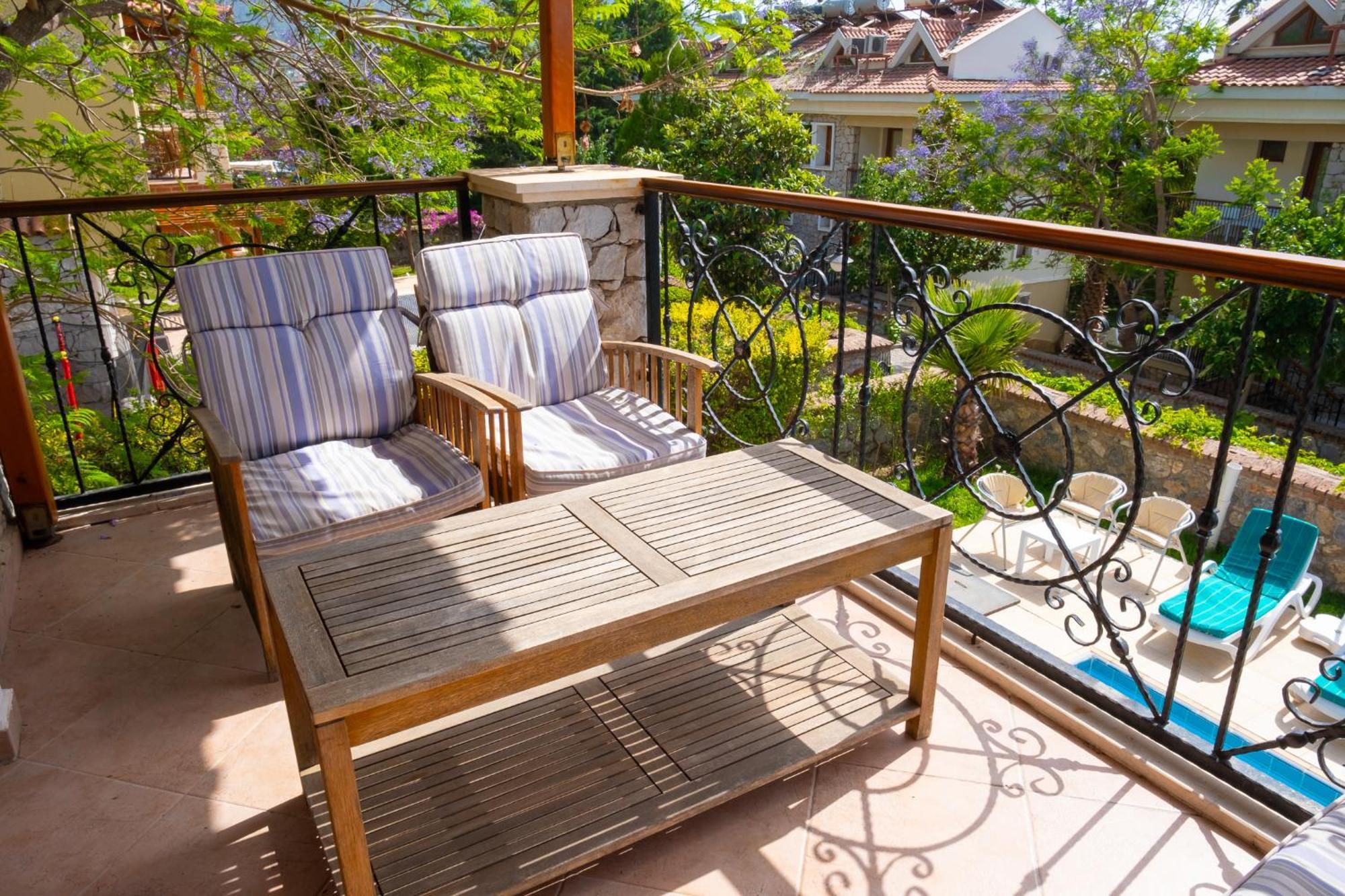 Perdikia Hill Hotel And Villas โอลลุนเดนิซ ภายนอก รูปภาพ